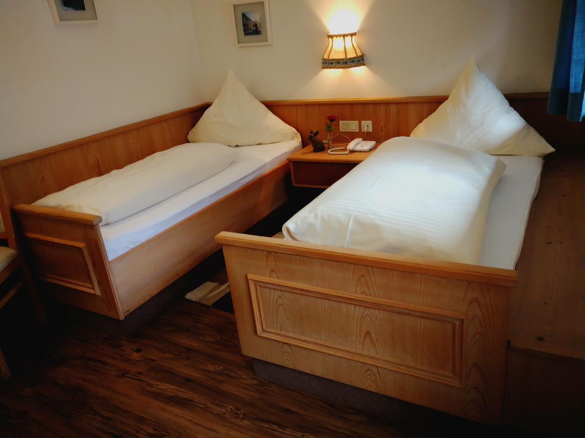 Hotel Pfrontener Hof Екстер'єр фото