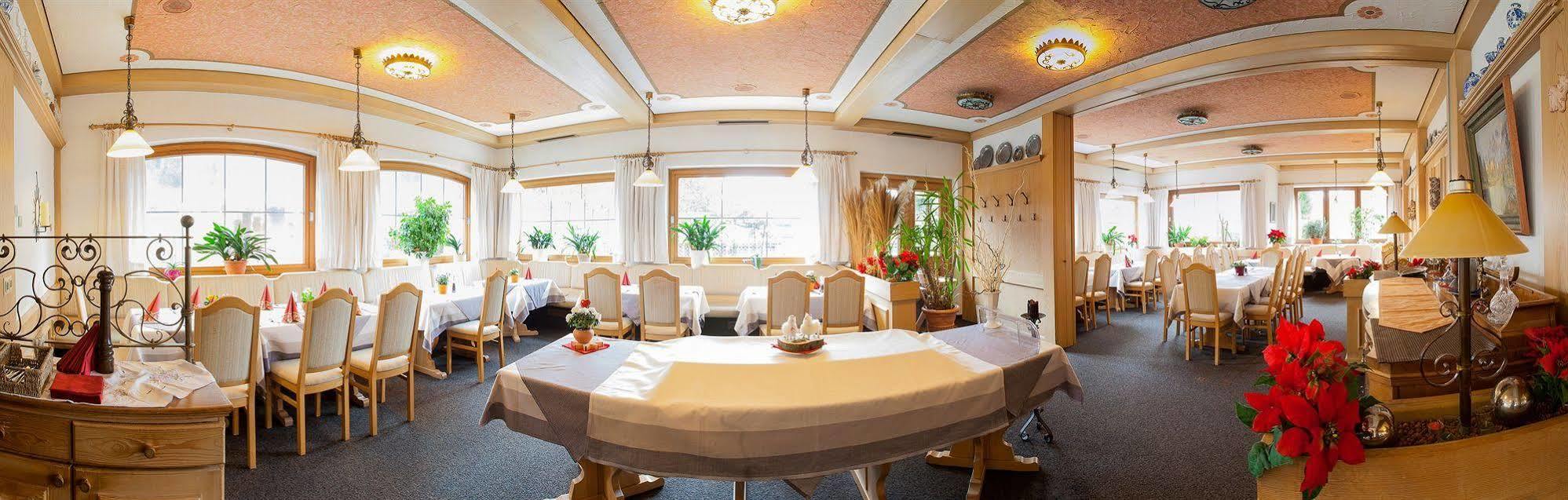 Hotel Pfrontener Hof Екстер'єр фото